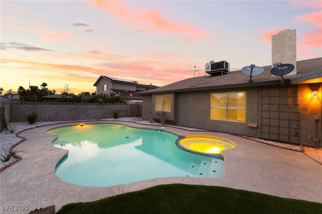 5771 Auckland, Las Vegas, NV 89110