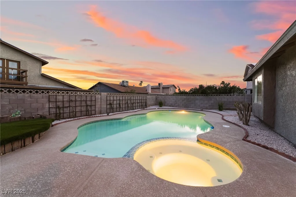 5771 Auckland, Las Vegas, NV 89110