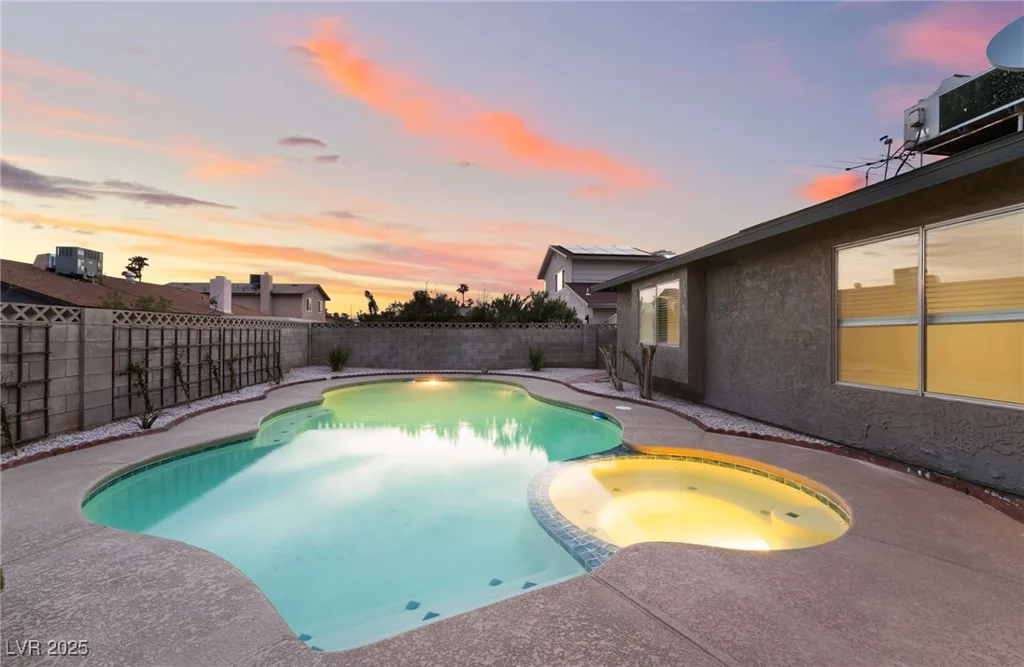 5771 Auckland, Las Vegas, NV 89110