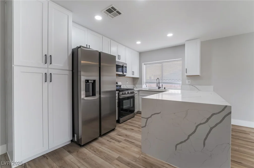 5771 Auckland, Las Vegas, NV 89110