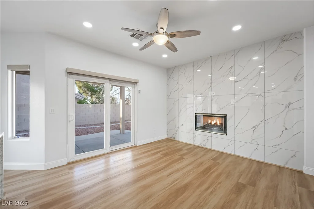 8500 Gold Flash, Las Vegas, NV 89129