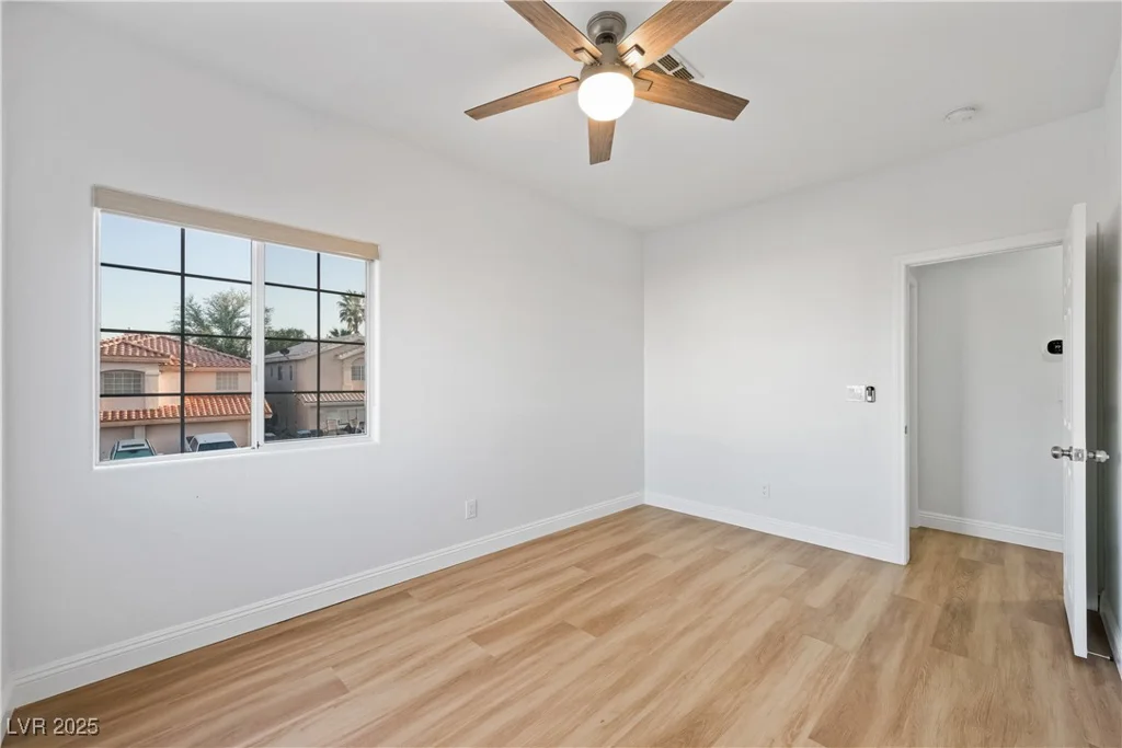 8500 Gold Flash, Las Vegas, NV 89129