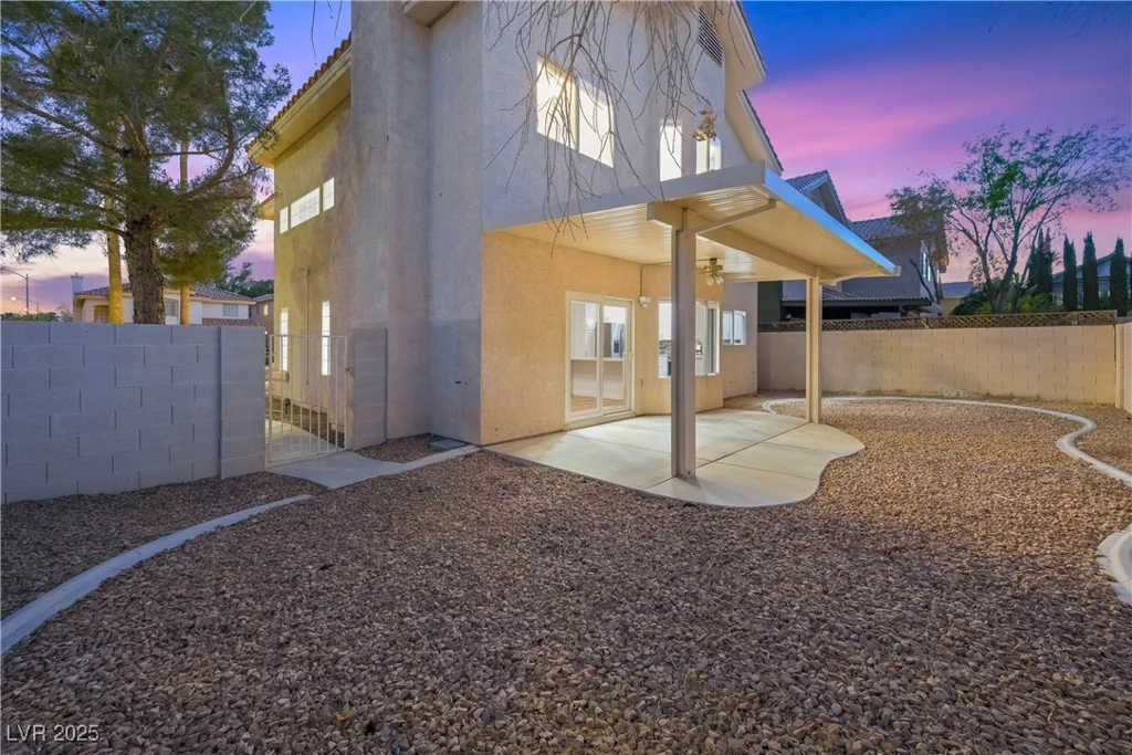 8500 Gold Flash, Las Vegas, NV 89129