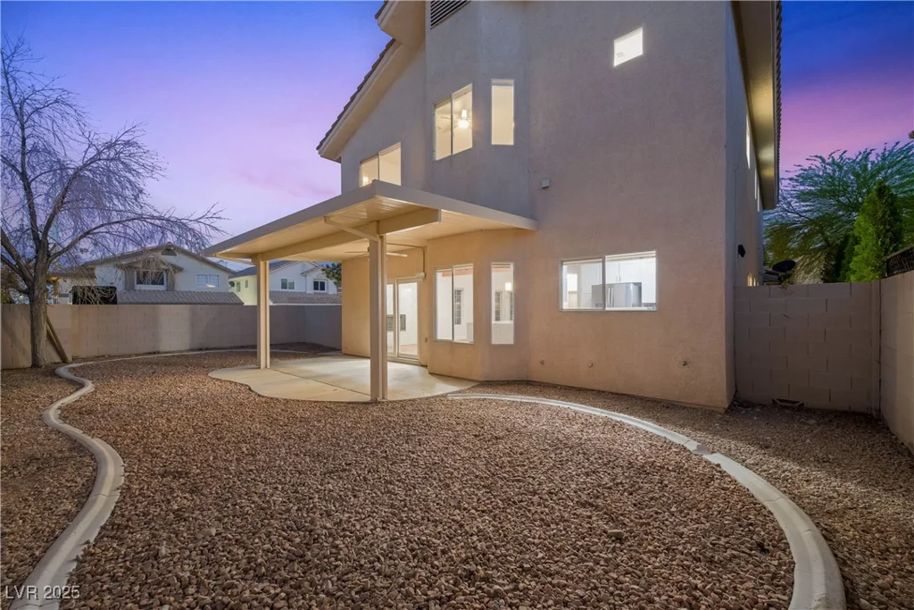 8500 Gold Flash, Las Vegas, NV 89129