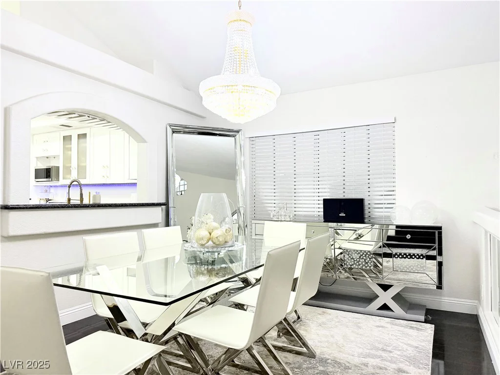 8884 Dove Cove, Las Vegas, NV 89129