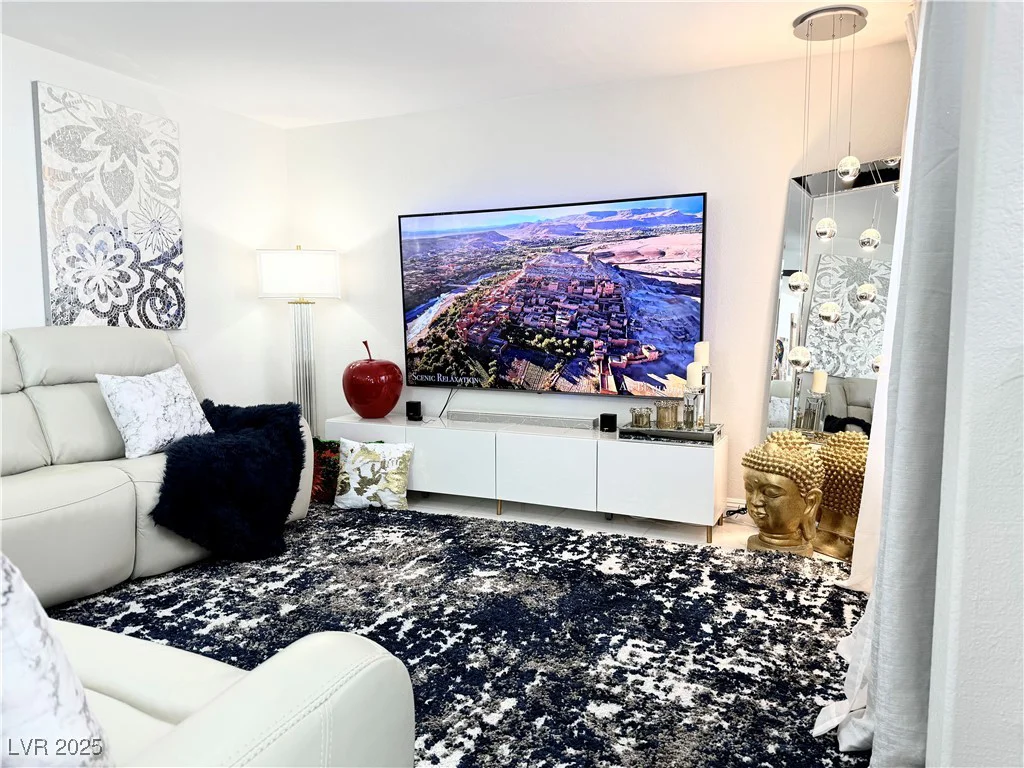 8884 Dove Cove, Las Vegas, NV 89129