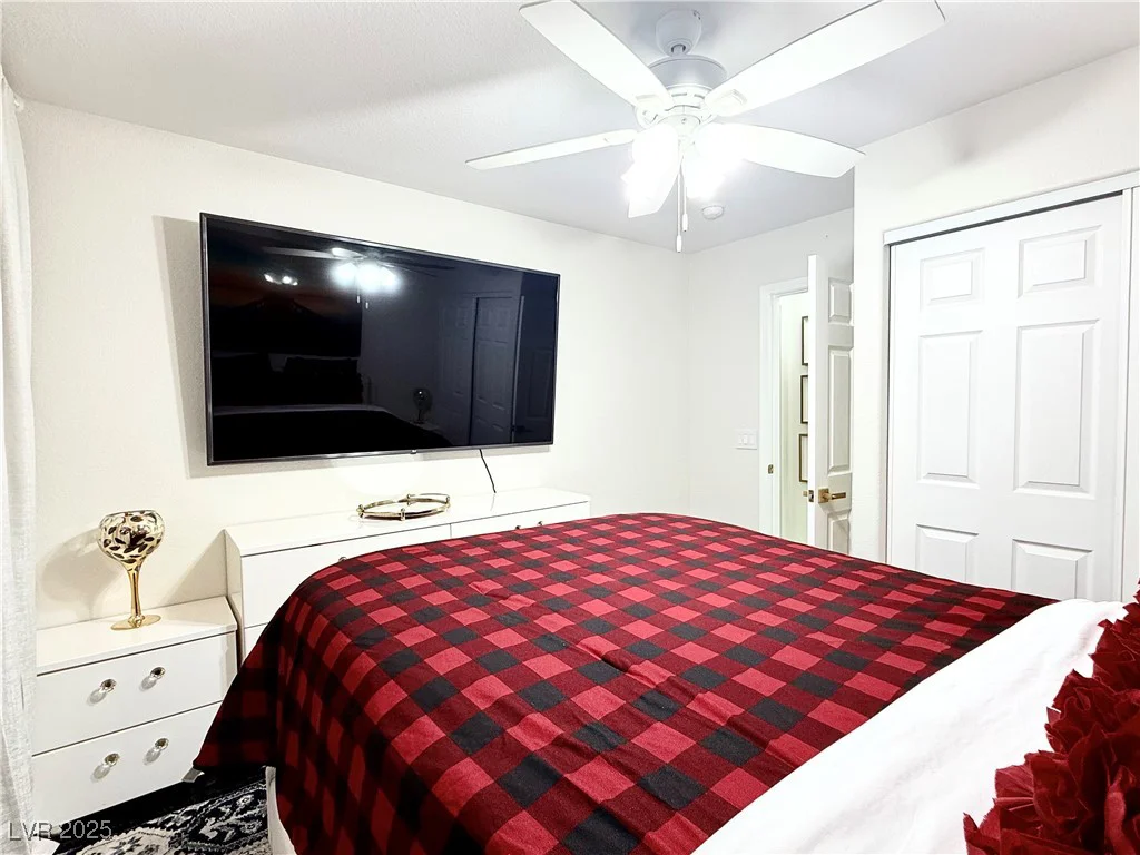 8884 Dove Cove, Las Vegas, NV 89129