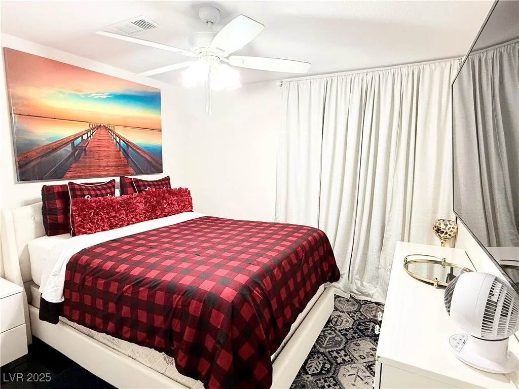 8884 Dove Cove, Las Vegas, NV 89129