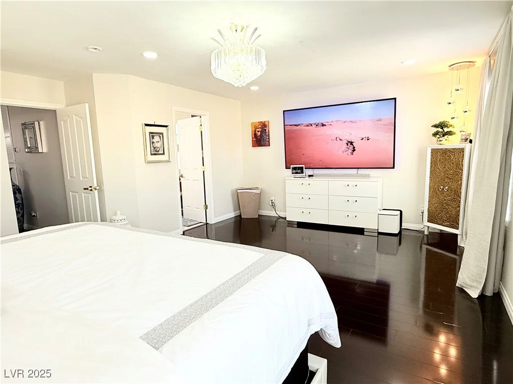 8884 Dove Cove, Las Vegas, NV 89129