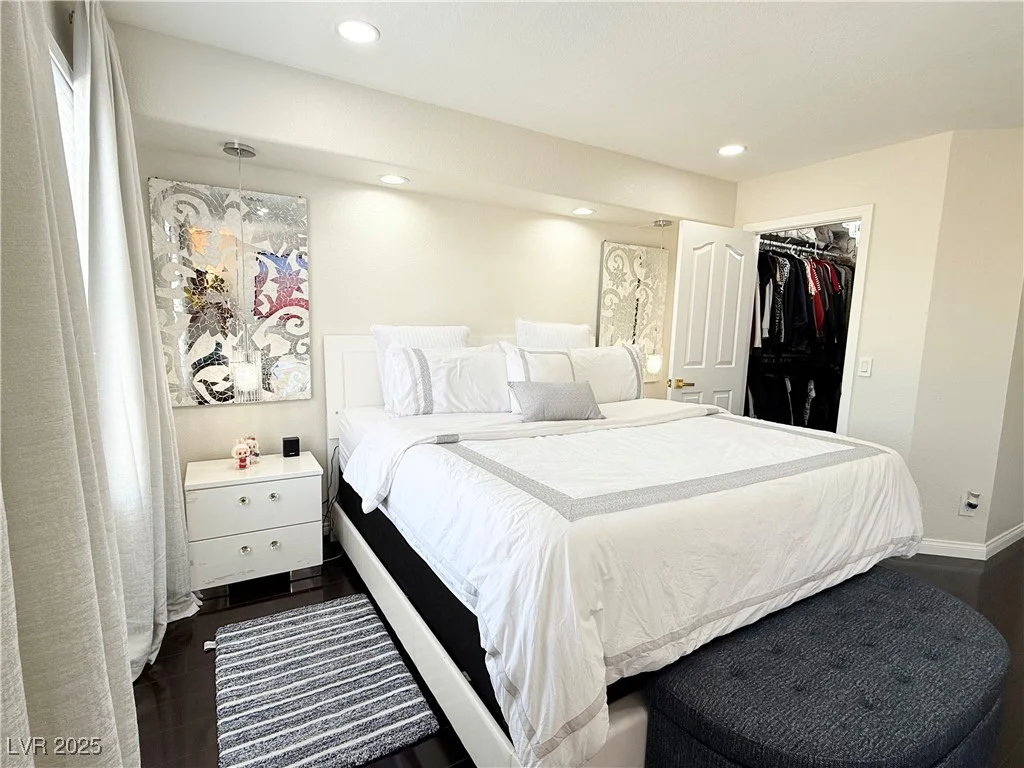 8884 Dove Cove, Las Vegas, NV 89129