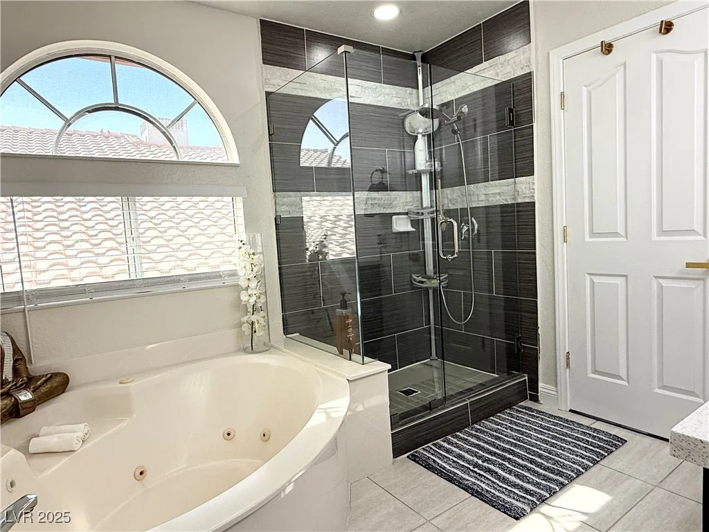 8884 Dove Cove, Las Vegas, NV 89129