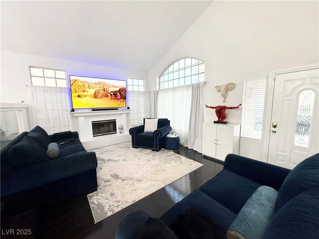 8884 Dove Cove, Las Vegas, NV 89129