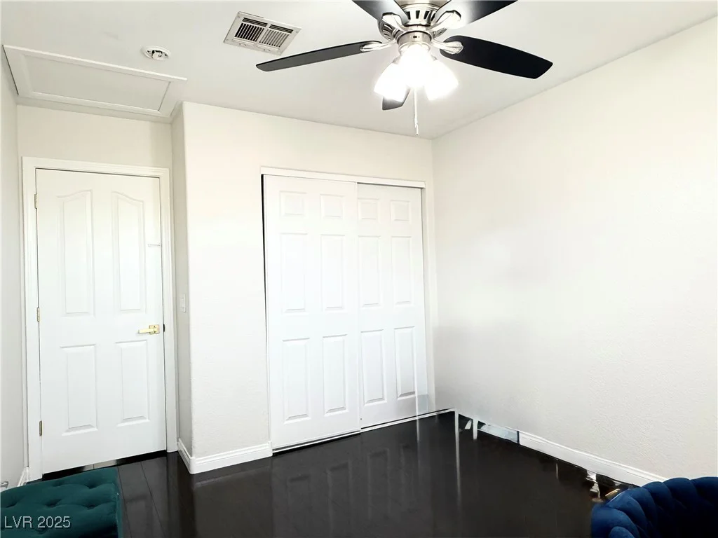 8884 Dove Cove, Las Vegas, NV 89129