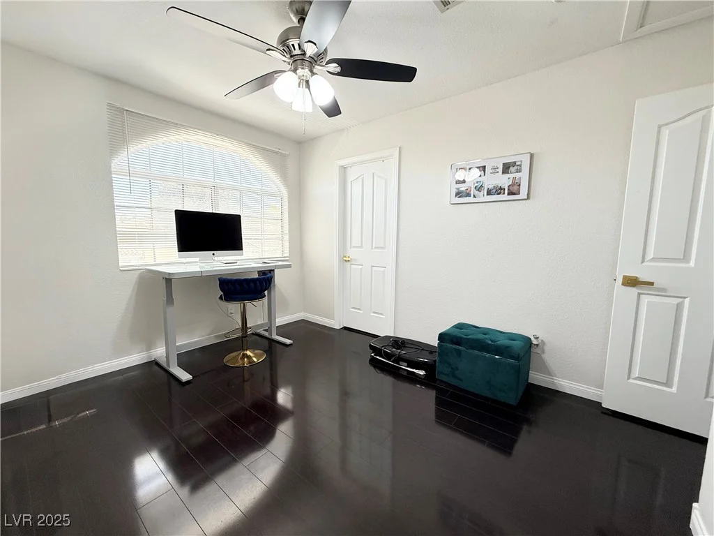 8884 Dove Cove, Las Vegas, NV 89129