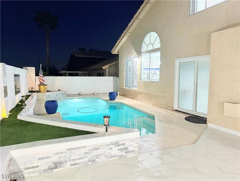 8884 Dove Cove, Las Vegas, NV 89129