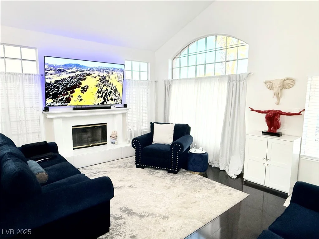 8884 Dove Cove, Las Vegas, NV 89129