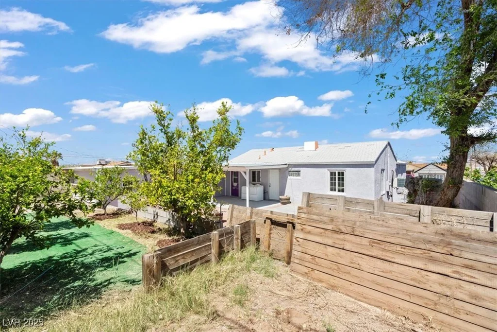 472 Federal, Henderson, NV 89015