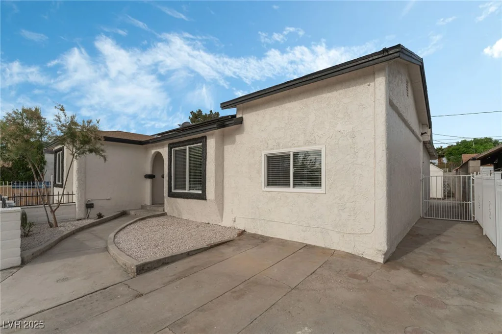 209 Cervantes, Las Vegas, NV 89101