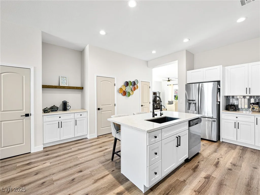 8276 Aurora Peak, Las Vegas, NV 89131