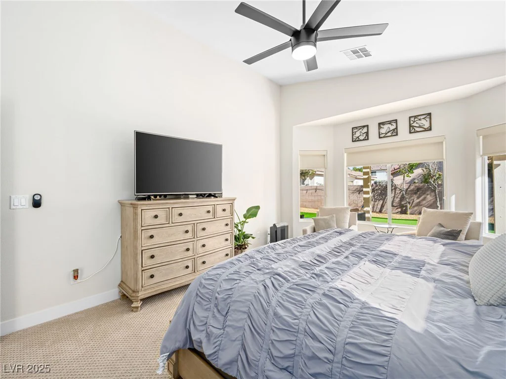 8276 Aurora Peak, Las Vegas, NV 89131