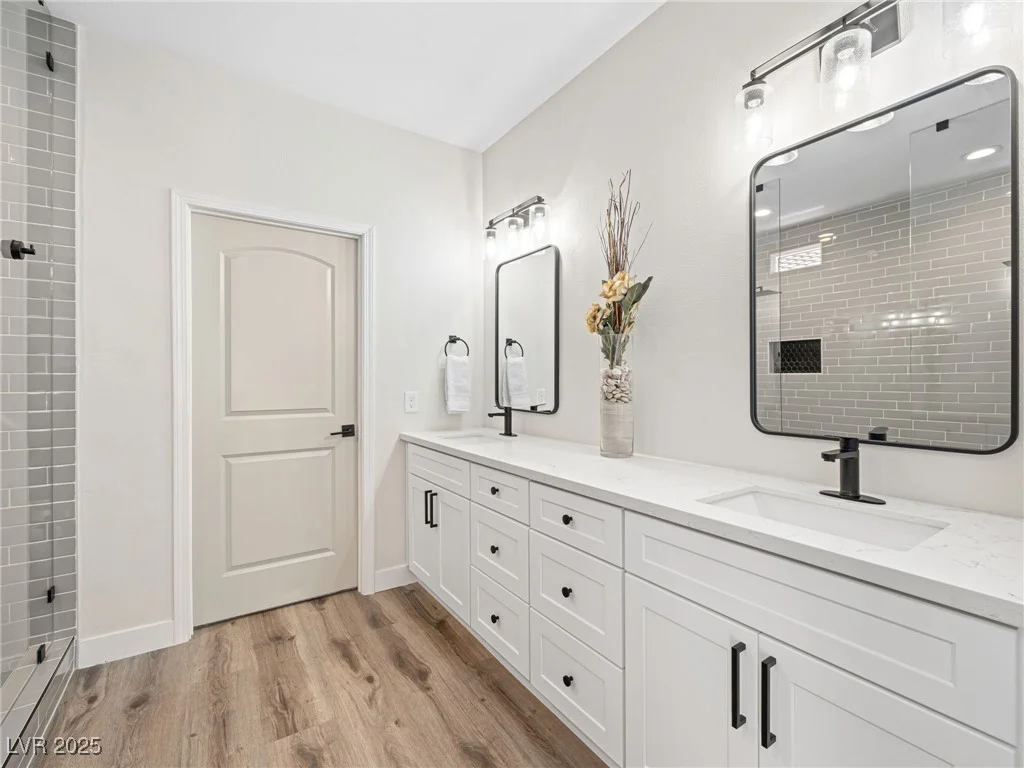 8276 Aurora Peak, Las Vegas, NV 89131