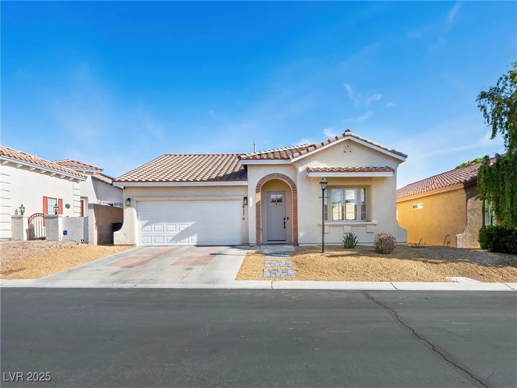 8276 Aurora Peak, Las Vegas, NV 89131