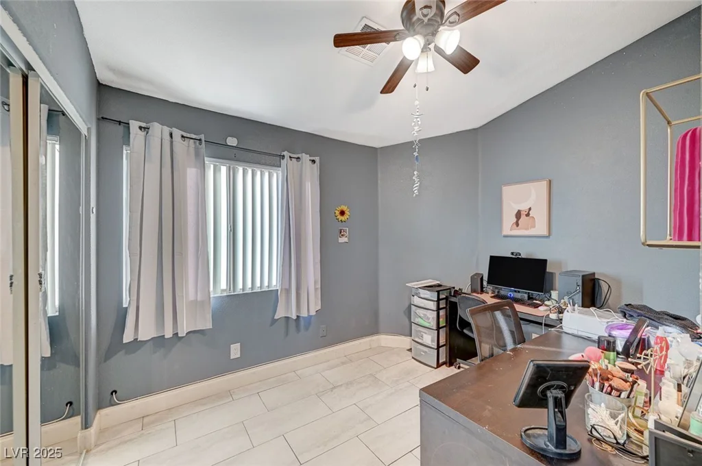 4496 Arlington Park, Las Vegas, NV 89110
