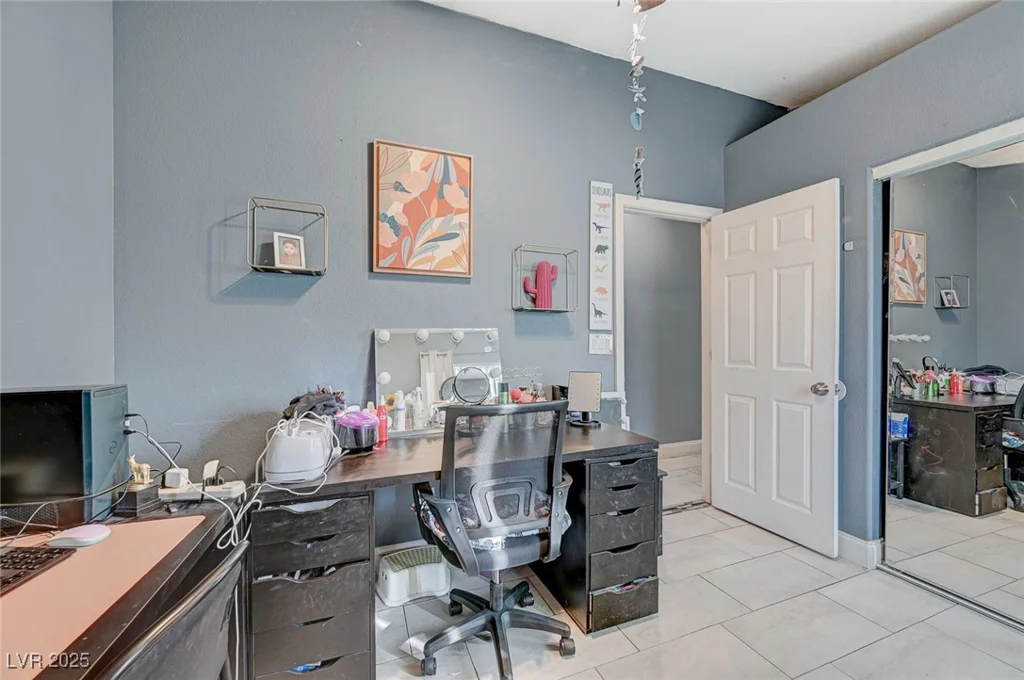4496 Arlington Park, Las Vegas, NV 89110