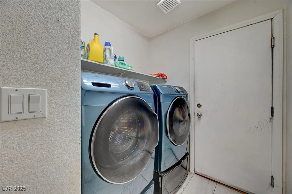 4496 Arlington Park, Las Vegas, NV 89110