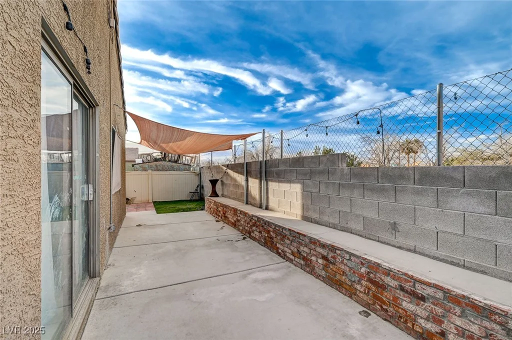 4496 Arlington Park, Las Vegas, NV 89110