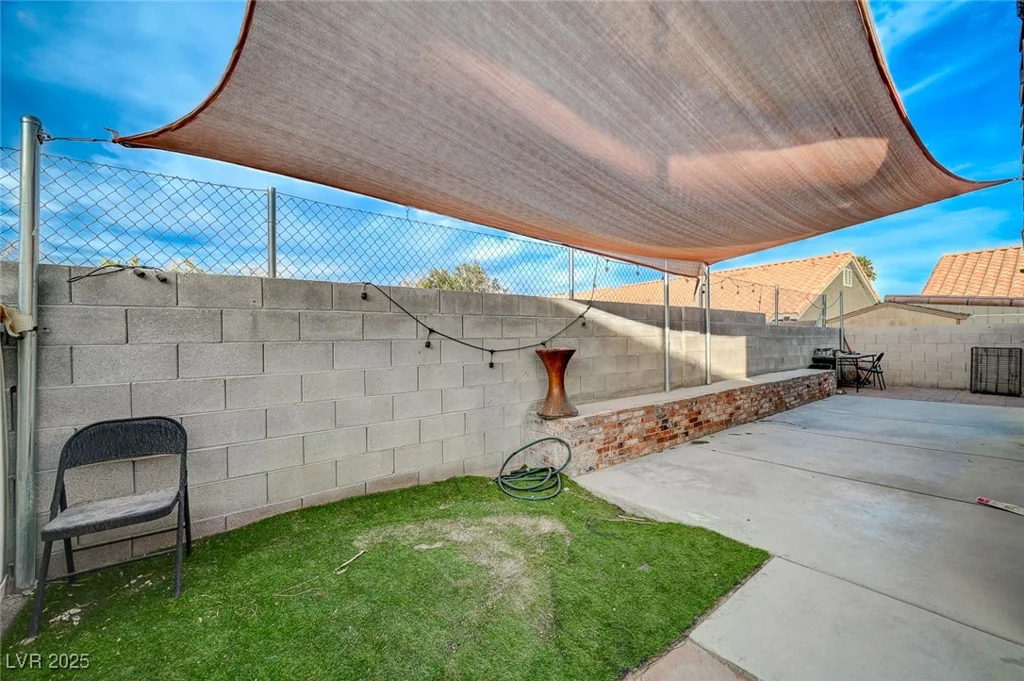 4496 Arlington Park, Las Vegas, NV 89110