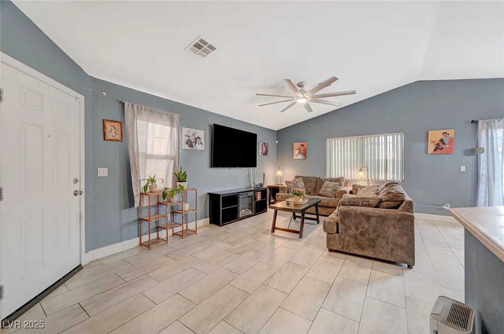 4496 Arlington Park, Las Vegas, NV 89110