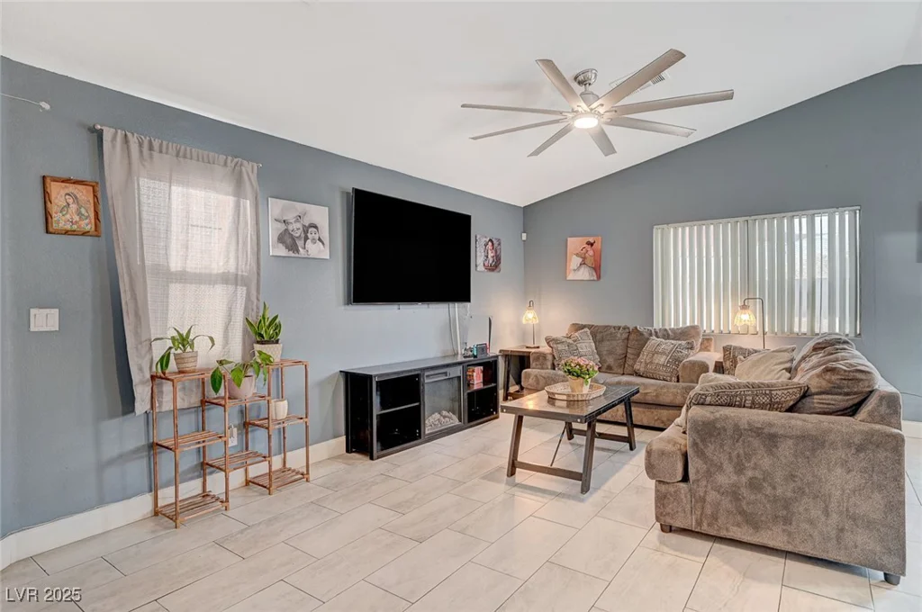 4496 Arlington Park, Las Vegas, NV 89110