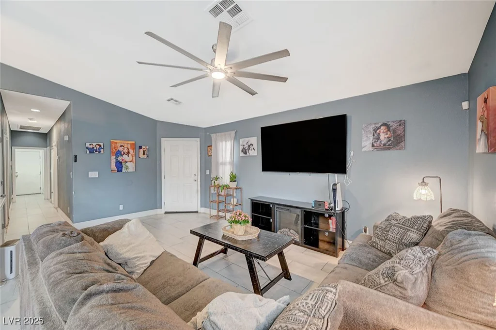 4496 Arlington Park, Las Vegas, NV 89110
