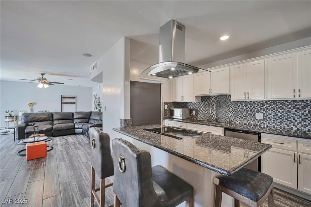 3246 Brentwood, Las Vegas, NV 89121