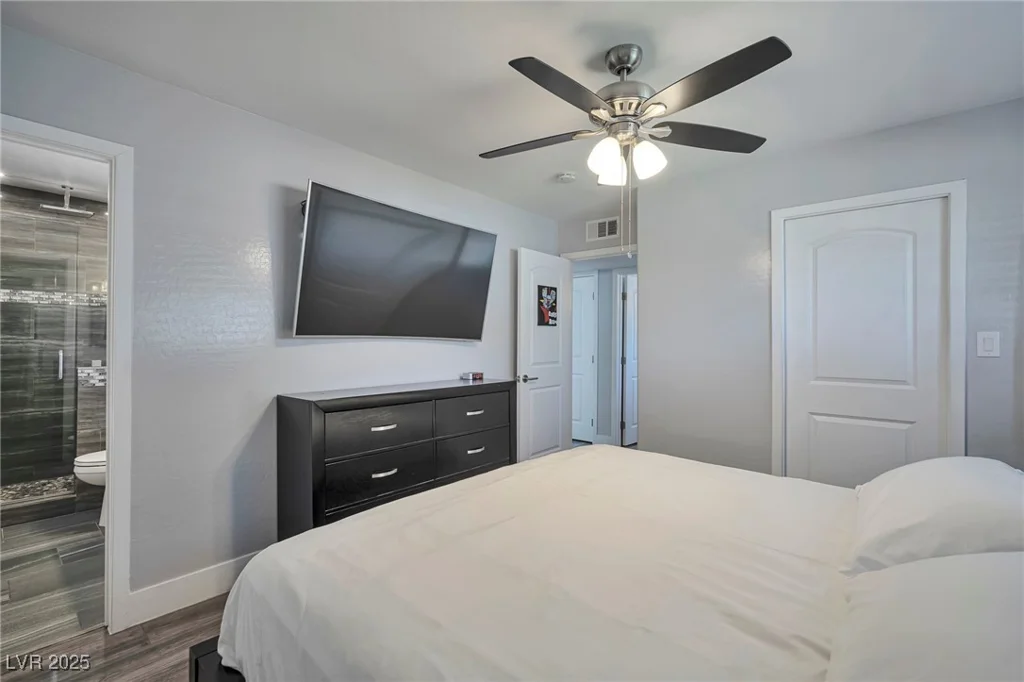 3246 Brentwood, Las Vegas, NV 89121