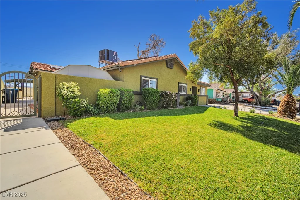 3246 Brentwood, Las Vegas, NV 89121