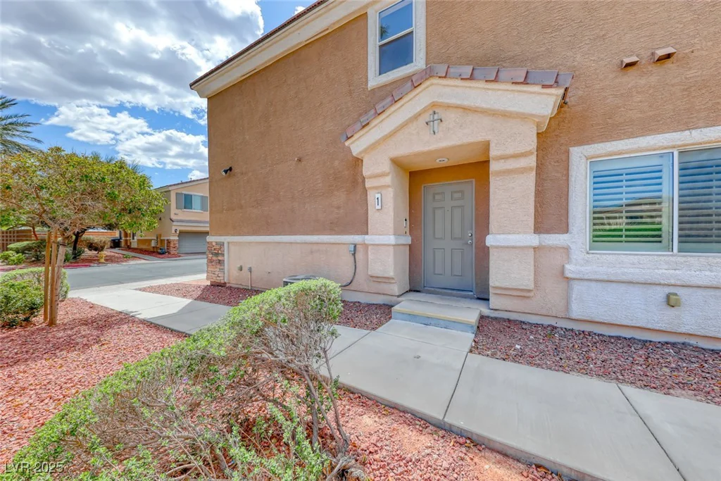 6625 Lavender Lilly, North Las Vegas, NV 89084