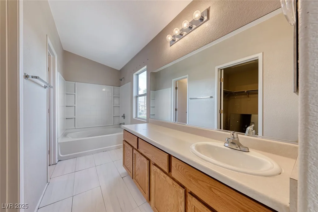 6625 Lavender Lilly, North Las Vegas, NV 89084