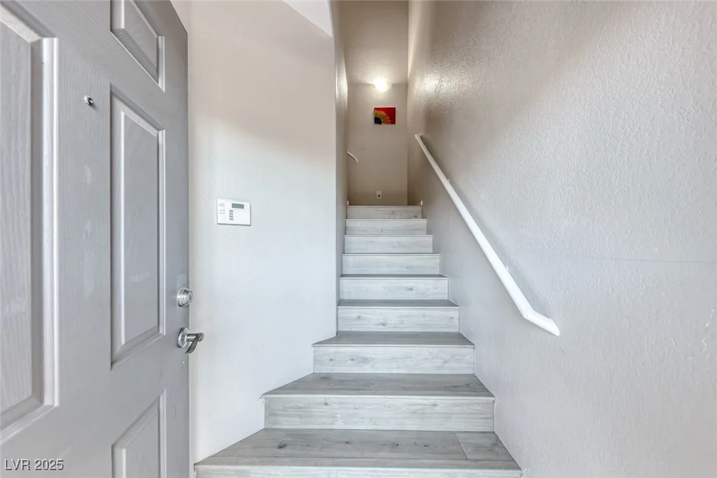 6625 Lavender Lilly, North Las Vegas, NV 89084
