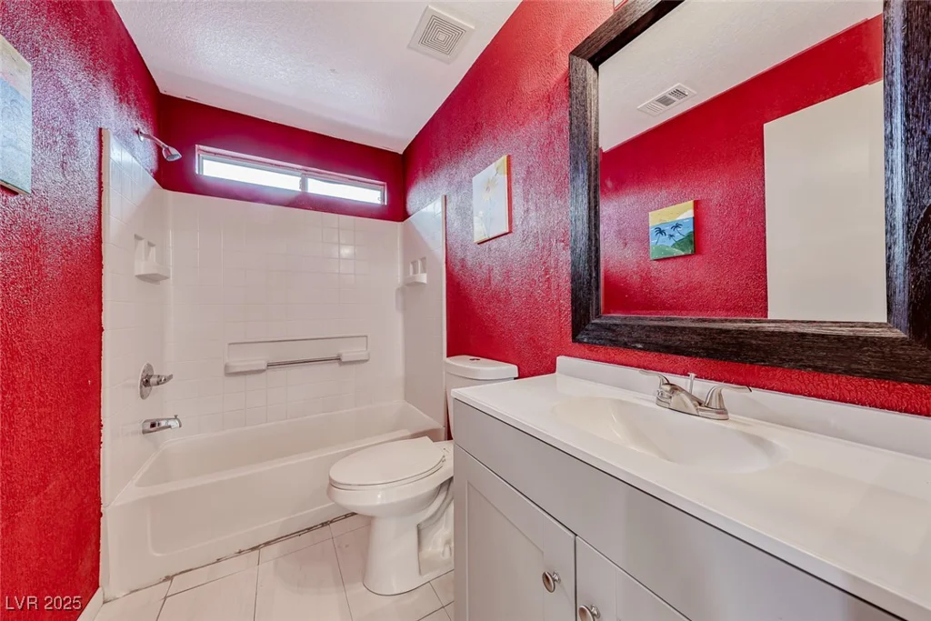 6625 Lavender Lilly, North Las Vegas, NV 89084