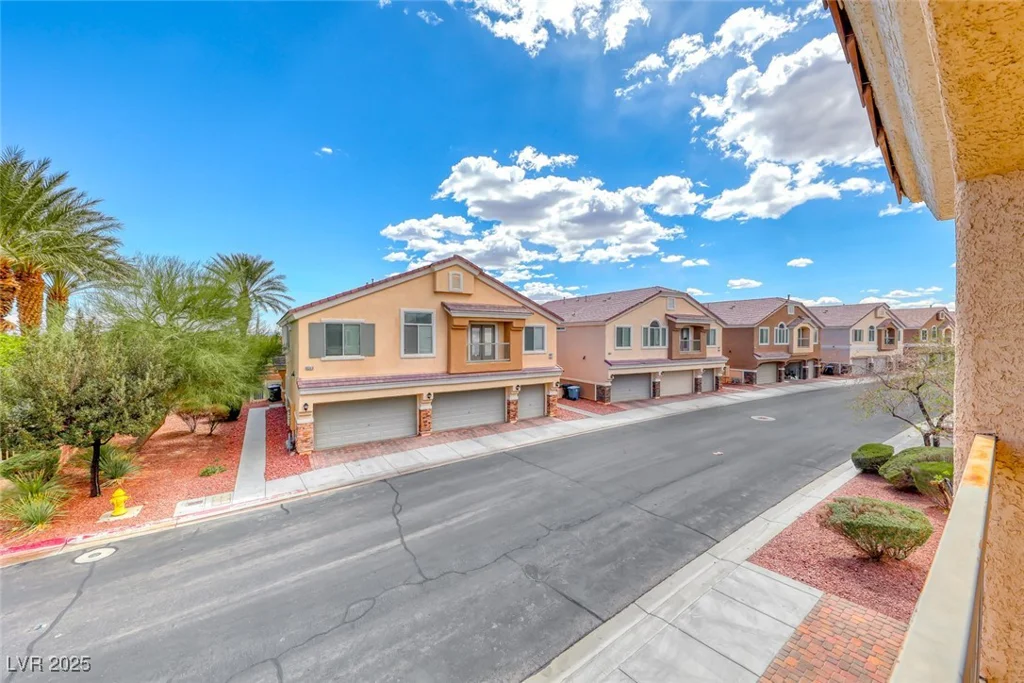 6625 Lavender Lilly, North Las Vegas, NV 89084