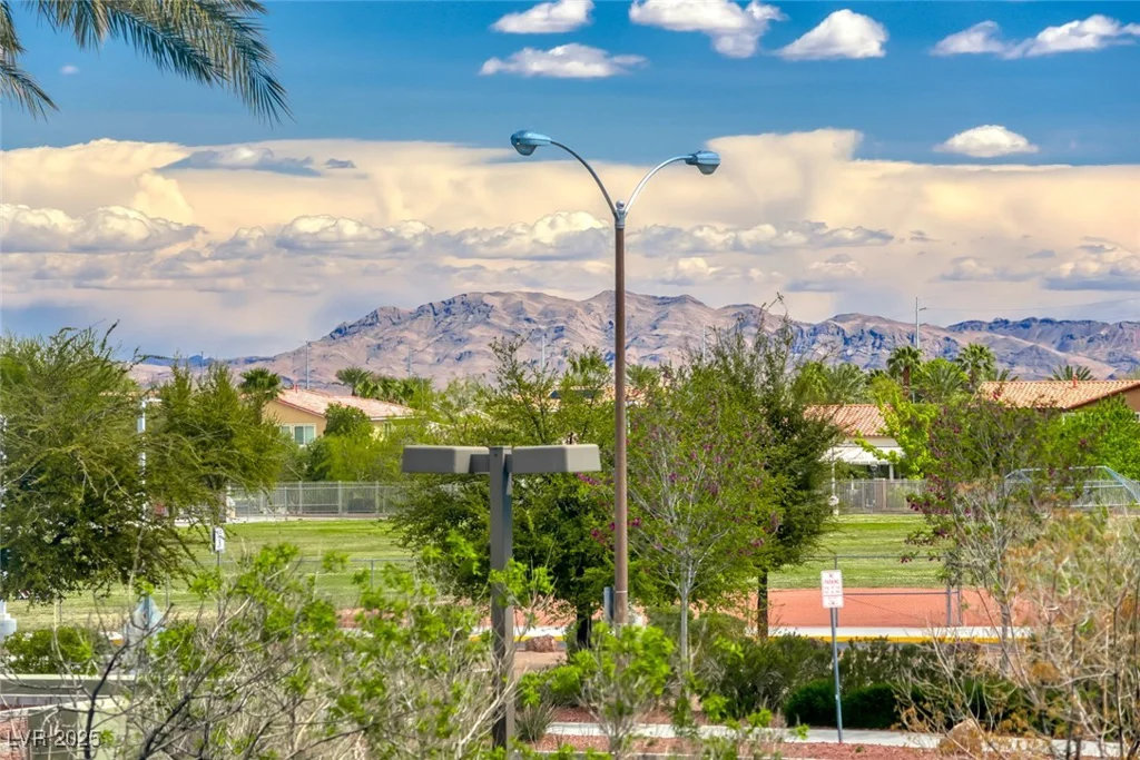 6625 Lavender Lilly, North Las Vegas, NV 89084