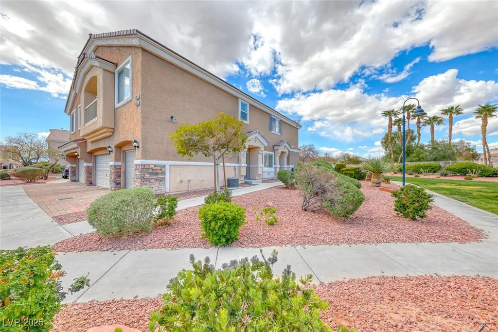 6625 Lavender Lilly, North Las Vegas, NV 89084