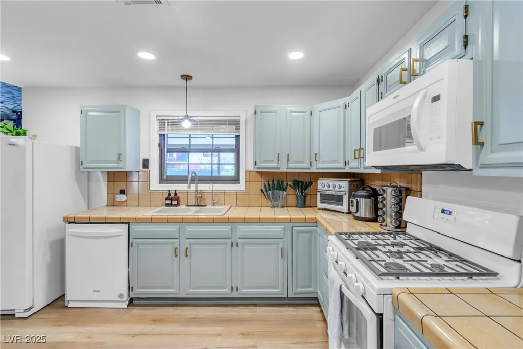 4427 Coventry, Las Vegas, NV 89121