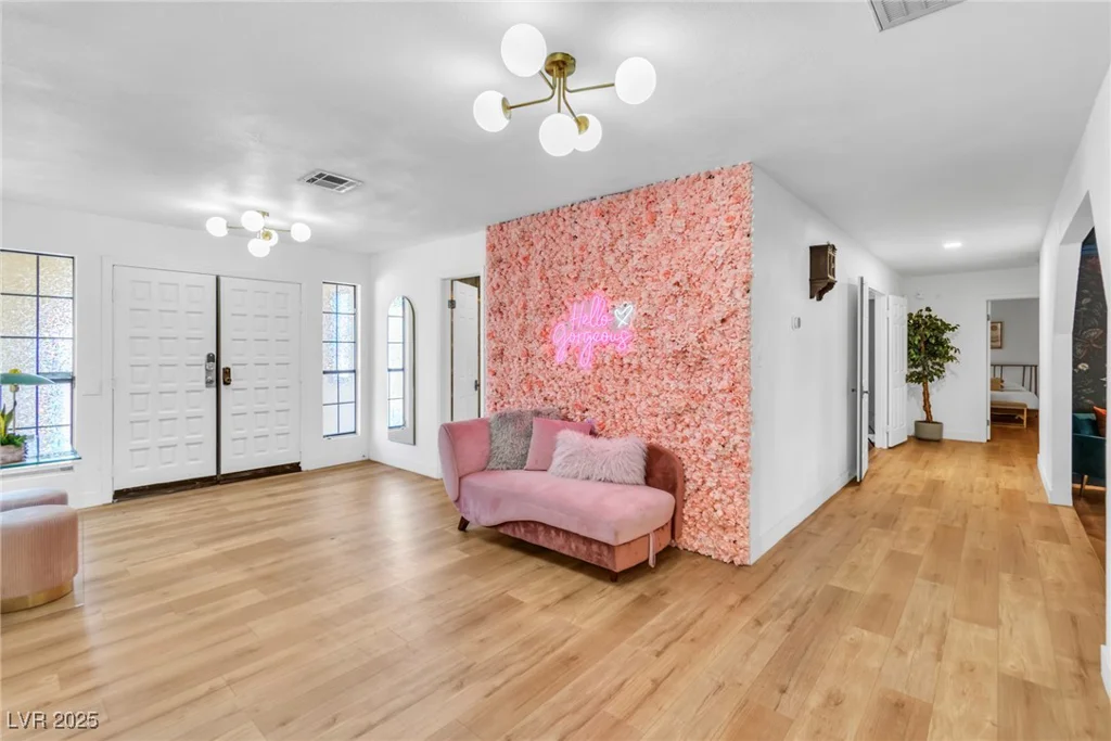 4427 Coventry, Las Vegas, NV 89121