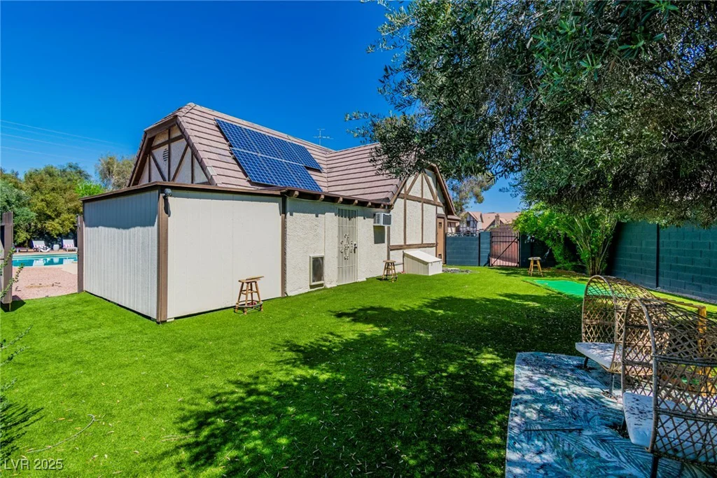4427 Coventry, Las Vegas, NV 89121