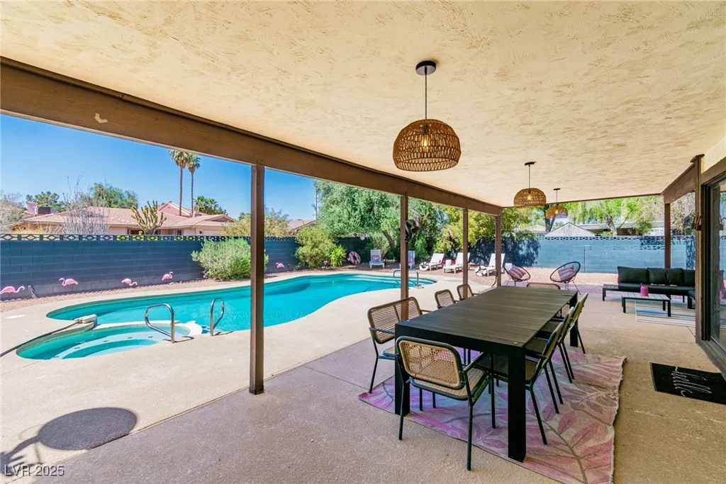 4427 Coventry, Las Vegas, NV 89121