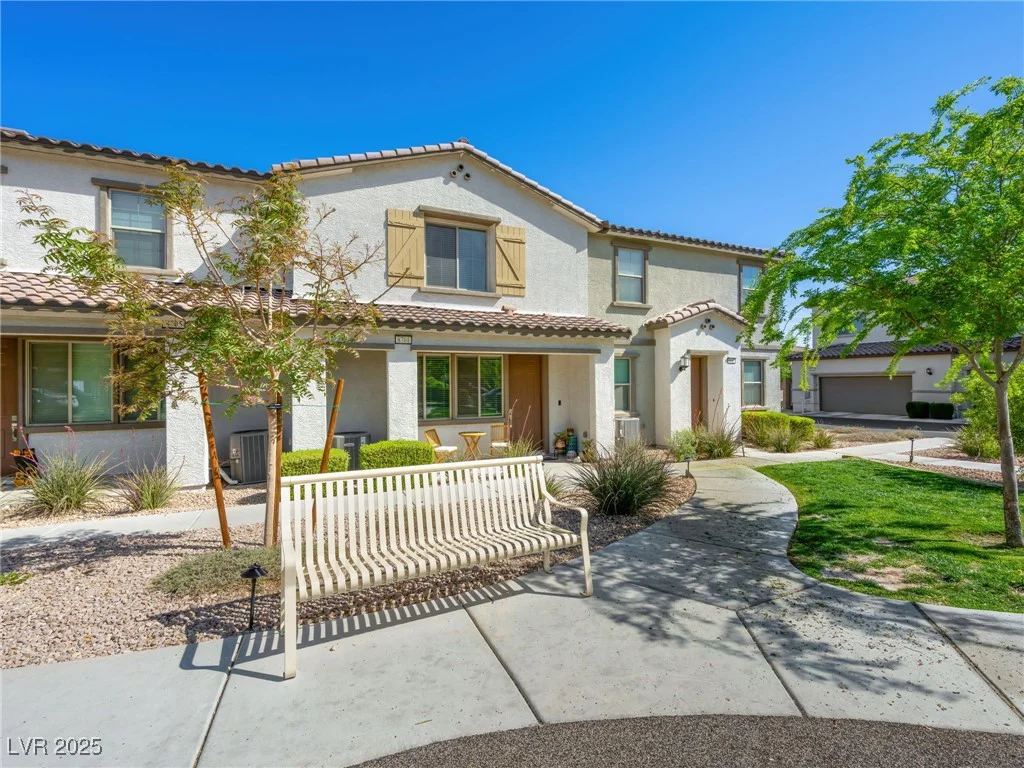 8701 Giant Causeway, Las Vegas, NV 89148