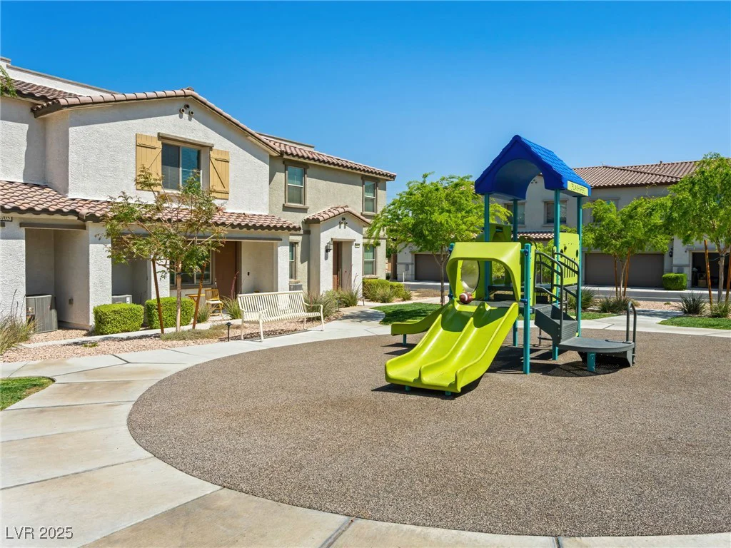 8701 Giant Causeway, Las Vegas, NV 89148